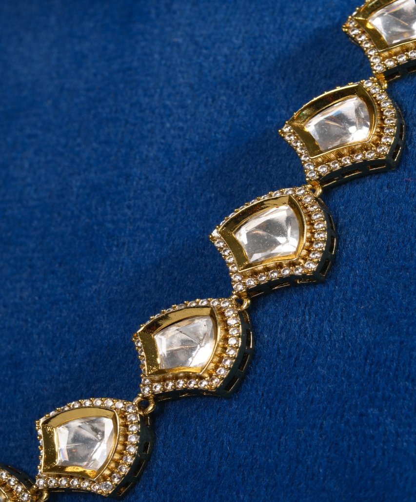 Elegant Kundan-Inspired Geometric Moissanite Necklace - Image 2