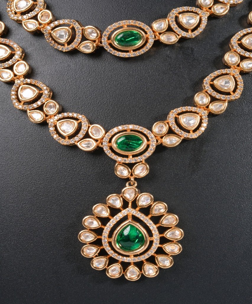 Royal Emerald Double-Layer Kundan-Inspired Moissanite Necklace Set - Image 3