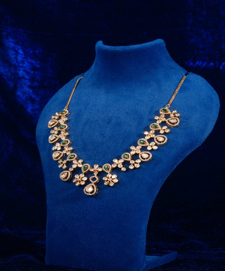 Royal Emerald Floral Moissanite Finish Necklace
