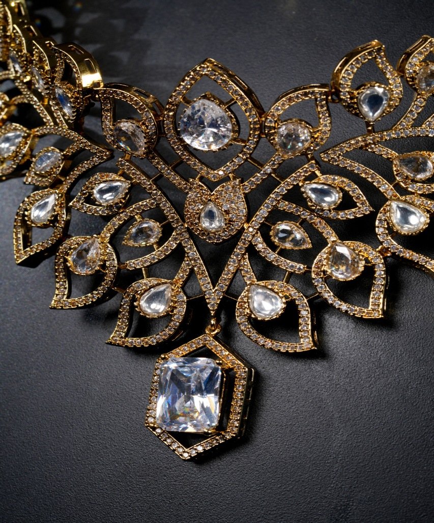 Royal Floral Kundan-Inspired Moissanite Necklace Set - Image 5