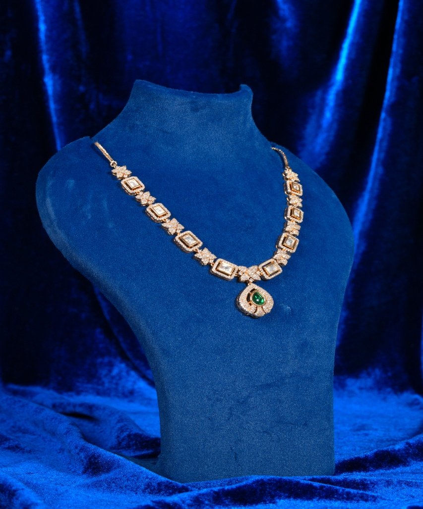 Elegant Emerald Drop Moissanite Necklace Set - Image 4