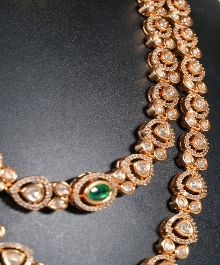Royal Emerald Double-Layer Kundan-Inspired Moissanite Necklace Set - Image 5