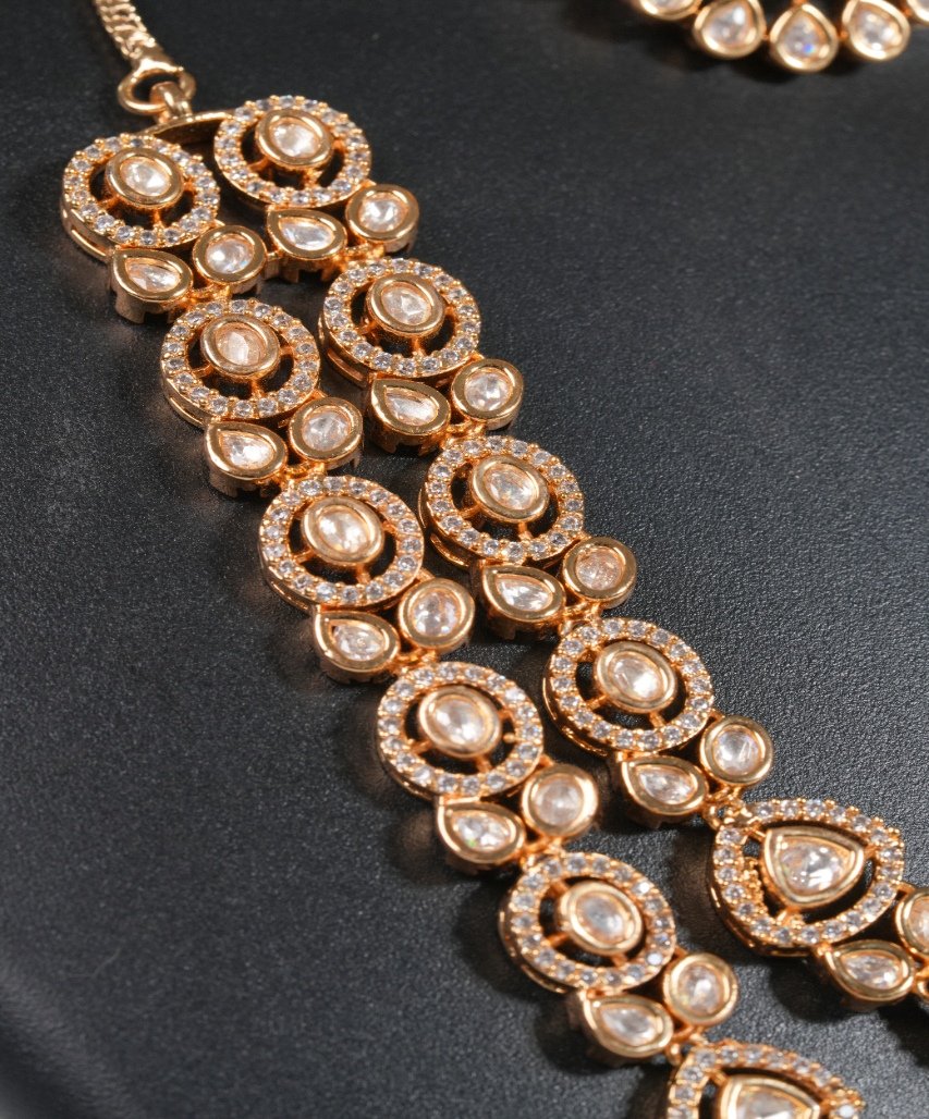 Royal Emerald Double-Layer Kundan-Inspired Moissanite Necklace Set - Image 6